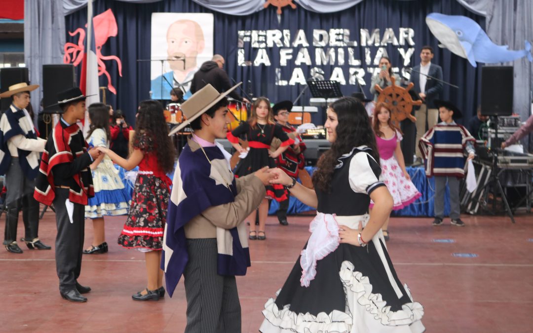 Actividad mes del mar, la familia y las artes.